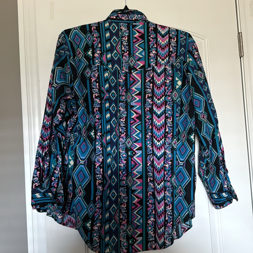 Wrangler button up - Picture 3 of 3